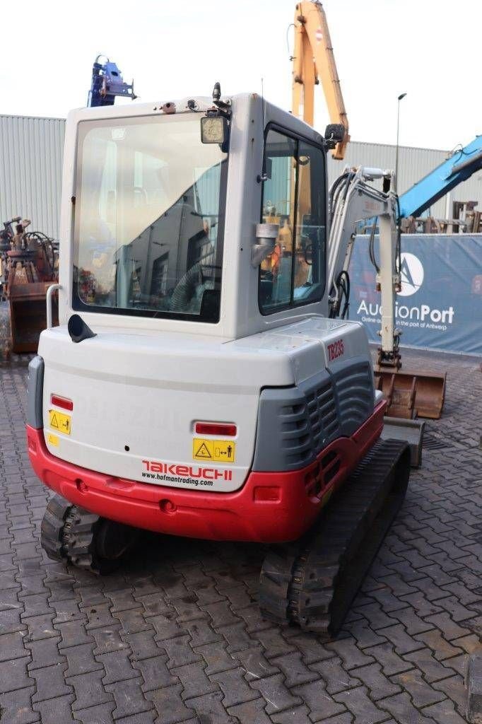 Kettenbagger a típus Takeuchi TB235, Gebrauchtmaschine ekkor: Antwerpen (Kép 5)