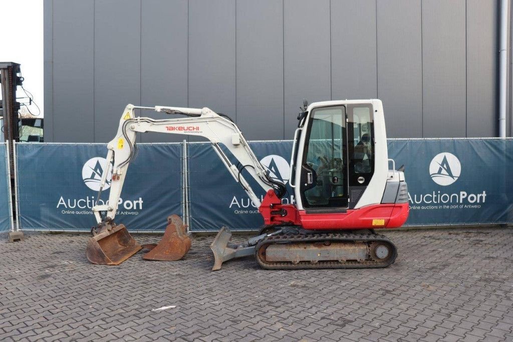 Kettenbagger a típus Takeuchi TB235, Gebrauchtmaschine ekkor: Antwerpen (Kép 2)