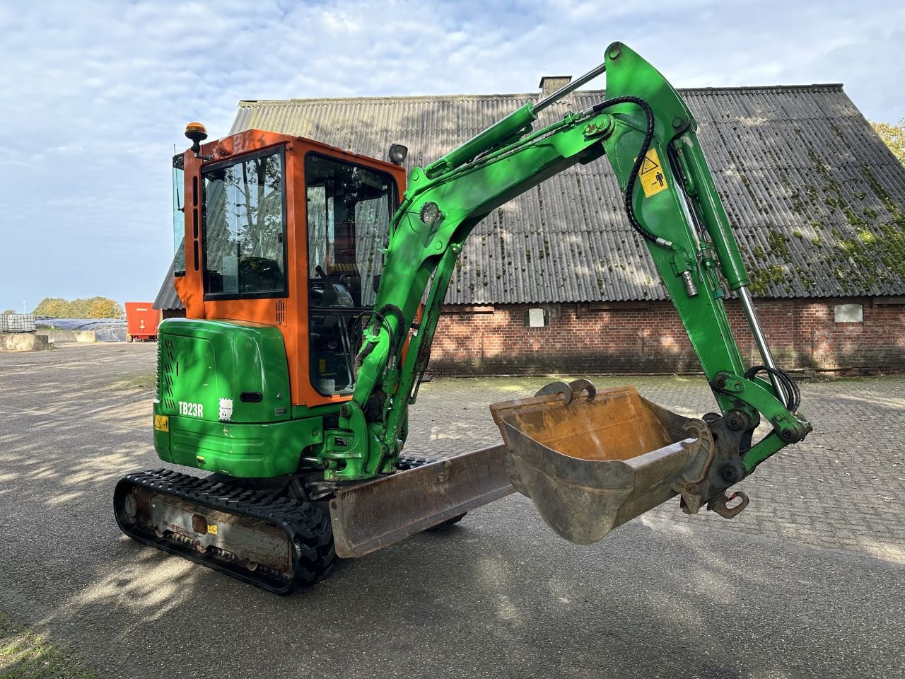 Kettenbagger of the type Takeuchi TB23R, Gebrauchtmaschine in Rossum (Picture 2)