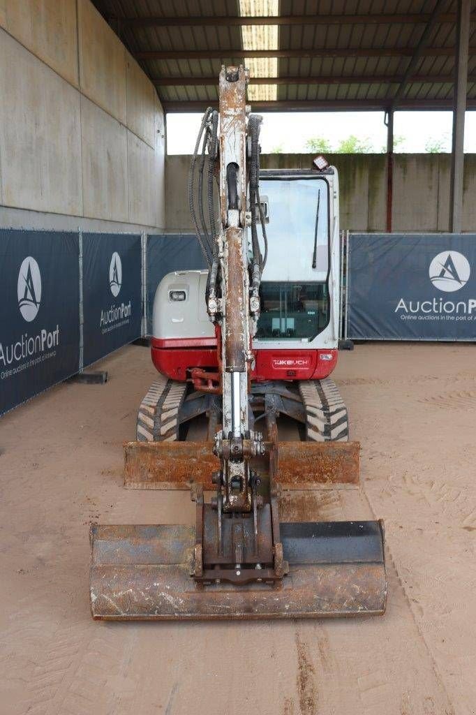 Kettenbagger typu Takeuchi TB240, Gebrauchtmaschine w Antwerpen (Zdjęcie 8)