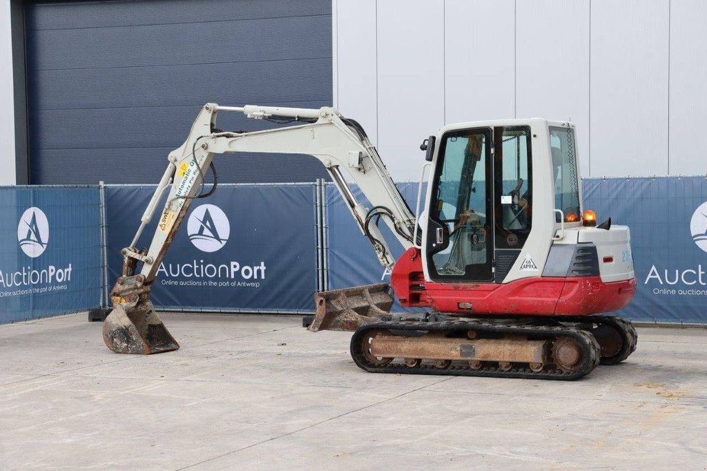 Kettenbagger of the type Takeuchi TB250, Gebrauchtmaschine in Antwerpen (Picture 3)