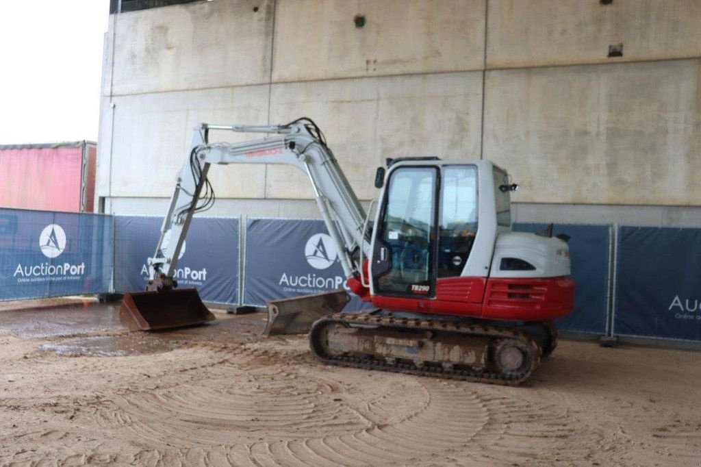 Kettenbagger of the type Takeuchi TB290, Gebrauchtmaschine in Antwerpen (Picture 3)