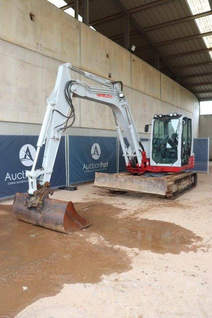 Kettenbagger du type Takeuchi TB290, Gebrauchtmaschine en Antwerpen (Photo 10)