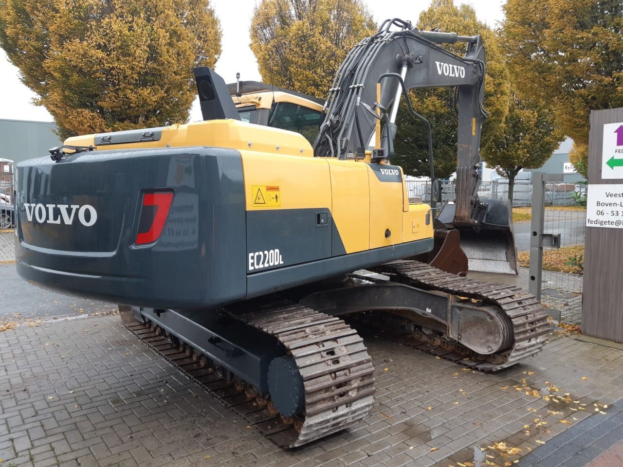 Kettenbagger tip Volvo 220 dlc, Gebrauchtmaschine in Boven-Leeuwen (Poză 7)