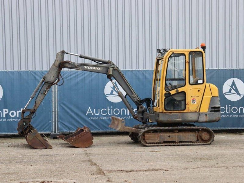 Kettenbagger of the type Volvo 282, Gebrauchtmaschine in Antwerpen (Picture 1)