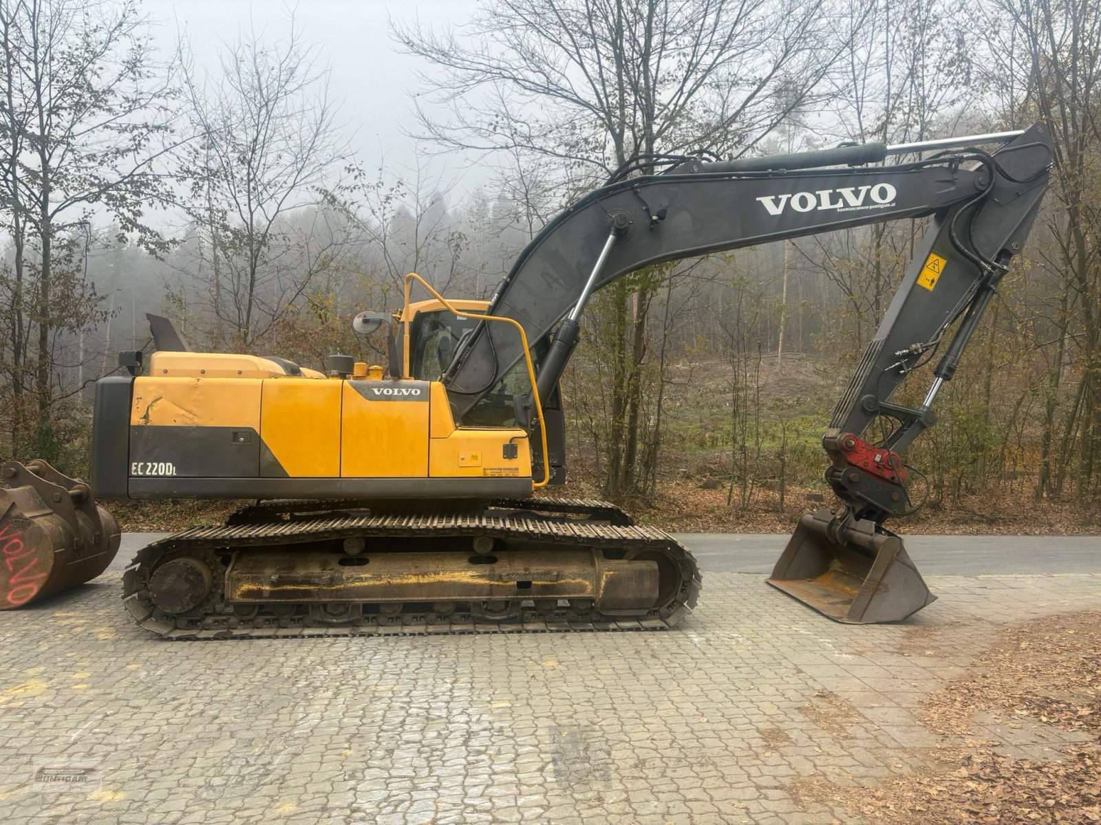 Kettenbagger van het type Volvo EC 220 DL, Gebrauchtmaschine in Deutsch - Goritz (Foto 2)