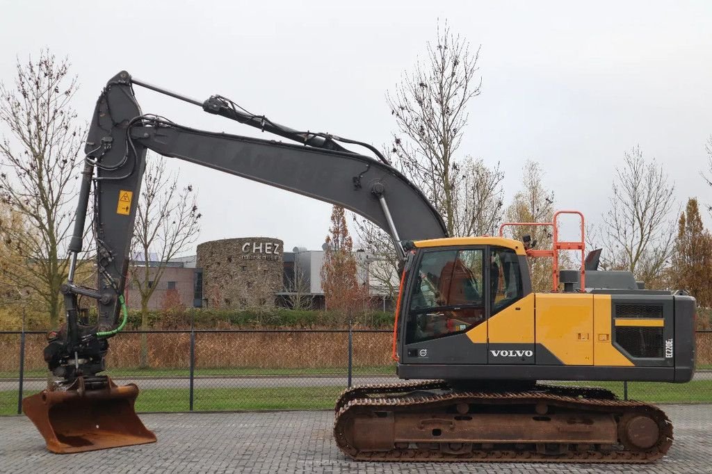 Kettenbagger типа Volvo EC 220 EL ROTOTILT QUICK COUPLER BUCKET AIRCO, Gebrauchtmaschine в Marknesse (Фотография 1)