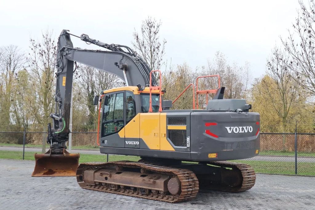 Kettenbagger типа Volvo EC 220 EL ROTOTILT QUICK COUPLER BUCKET AIRCO, Gebrauchtmaschine в Marknesse (Фотография 3)