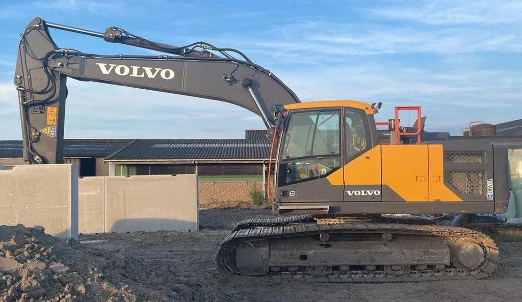 Kettenbagger van het type Volvo EC 220EL, Gebrauchtmaschine in Wevelgem (Foto 2)