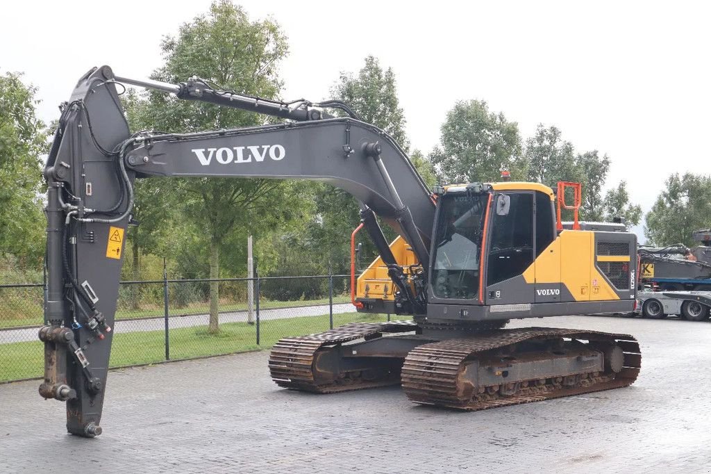 Kettenbagger Türe ait Volvo EC 250 EL DUTCH MACHINE EXCELLENT CONDITION, Gebrauchtmaschine içinde Marknesse (resim 2)