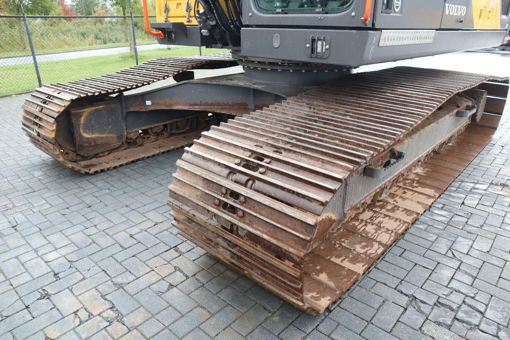 Kettenbagger van het type Volvo EC 250 EL DUTCH MACHINE EXCELLENT CONDITION, Gebrauchtmaschine in Marknesse (Foto 9)