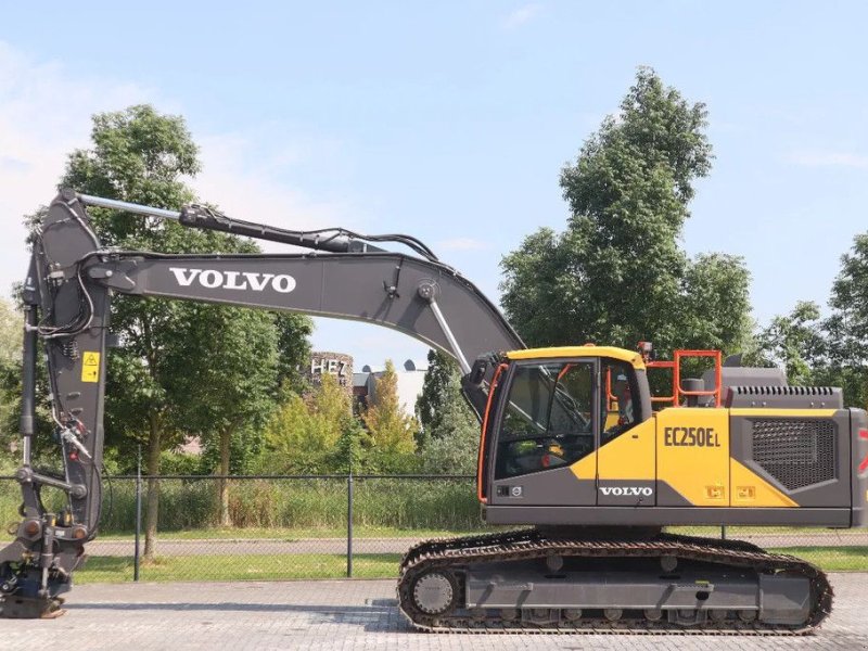 Kettenbagger типа Volvo EC 250 EL NEW/UNUSED ROTOTILT X1 & X3 FULL OPTION, Gebrauchtmaschine в Marknesse