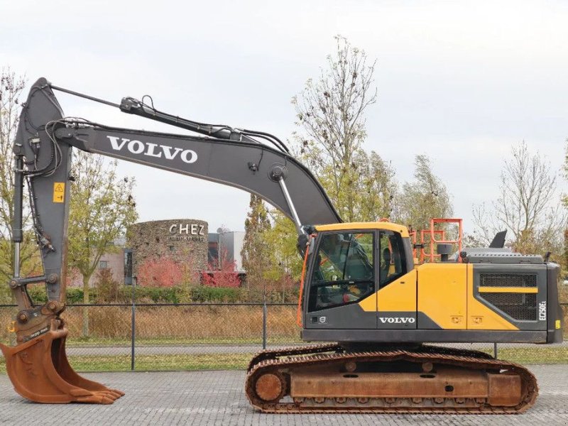 Kettenbagger del tipo Volvo EC 250 EL QUICK COUPLER BUCKET AIRCO, Gebrauchtmaschine en Marknesse