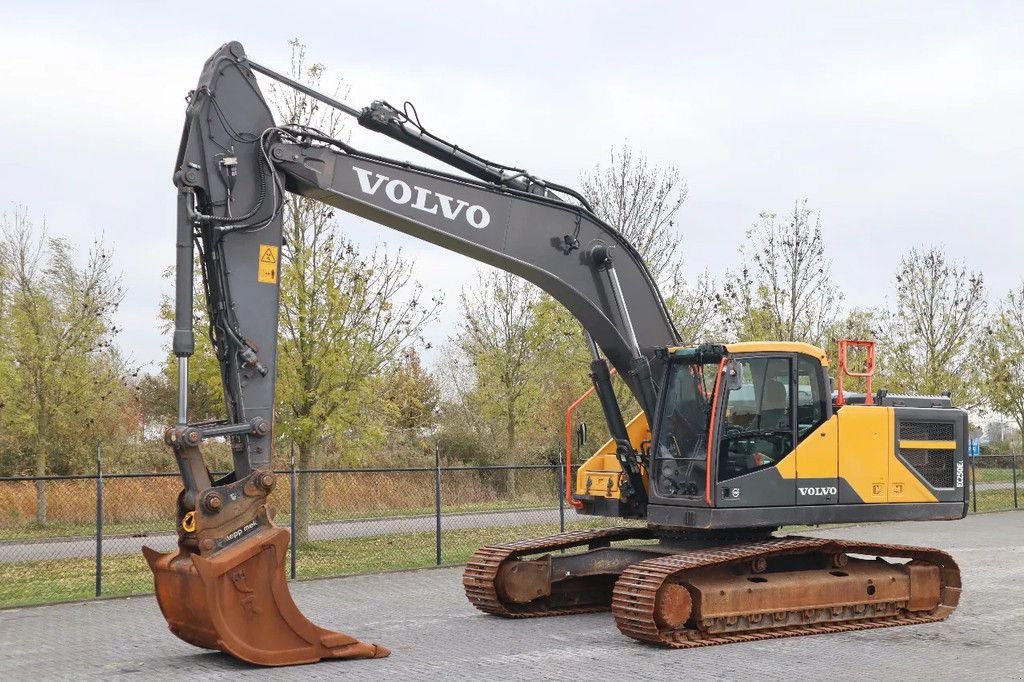 Kettenbagger typu Volvo EC 250 EL QUICK COUPLER BUCKET AIRCO, Gebrauchtmaschine w Marknesse (Zdjęcie 2)