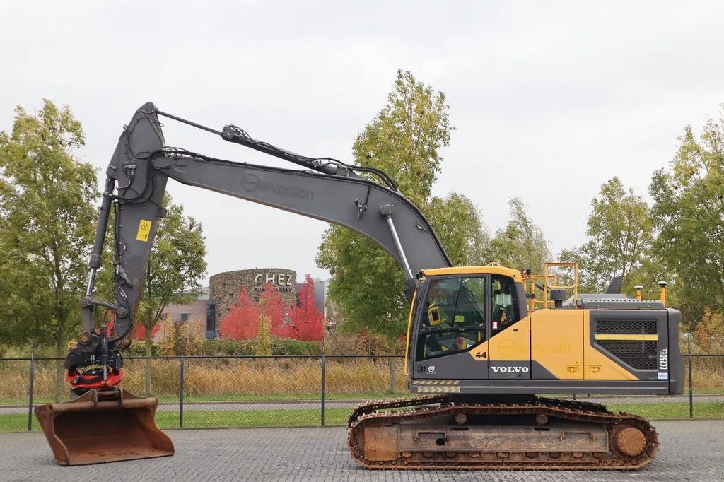 Kettenbagger tipa Volvo EC 250 EL ROTOTILT BUCKET NOVATRON 3D GPS, Gebrauchtmaschine u Marknesse (Slika 1)