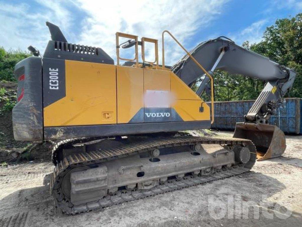 Kettenbagger des Typs Volvo EC 300 E, Gebrauchtmaschine in Düsseldorf (Bild 4)