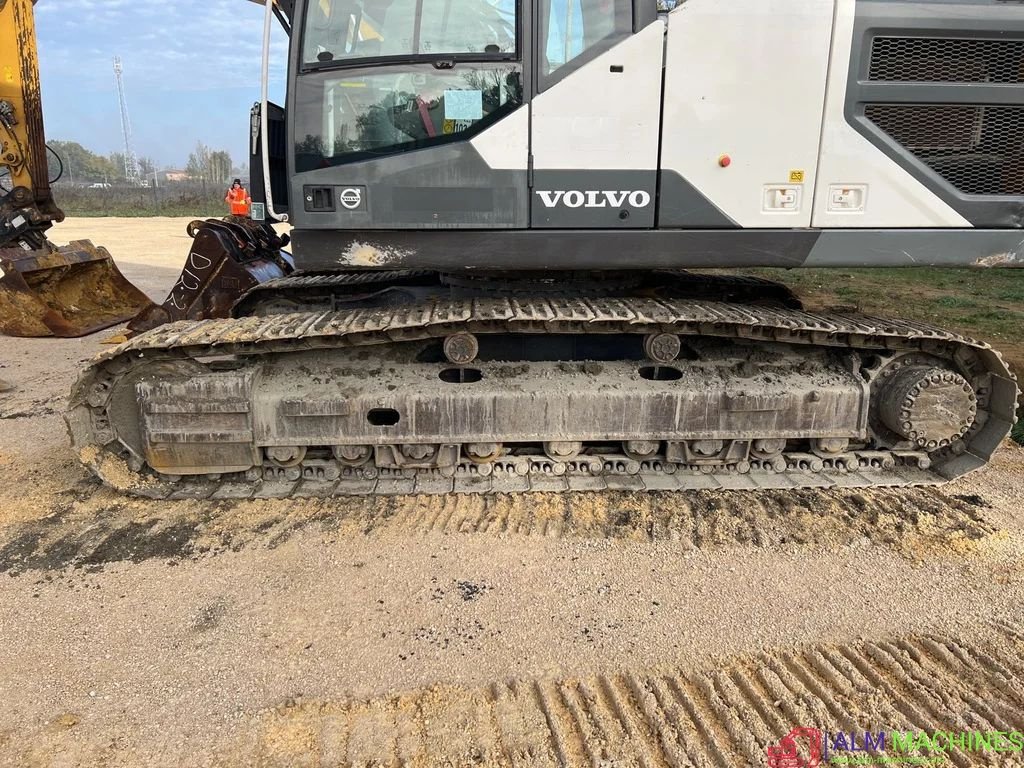 Kettenbagger des Typs Volvo EC 300 EL, Gebrauchtmaschine in LAARNE (Bild 8)