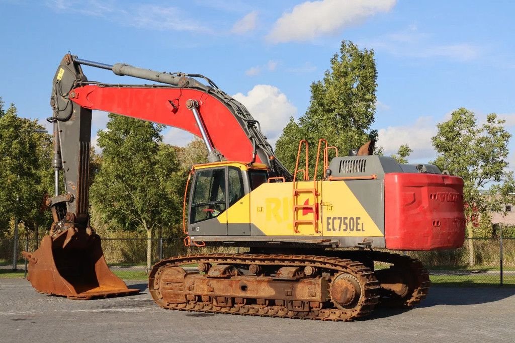 Kettenbagger van het type Volvo EC 750 EL BUCKET HYDRAULIC QUICK COUPLER, Gebrauchtmaschine in Marknesse (Foto 3)