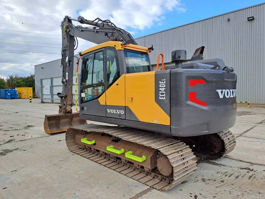 Kettenbagger of the type Volvo EC140EL (2 pieces available), Gebrauchtmaschine in Stabroek (Picture 2)