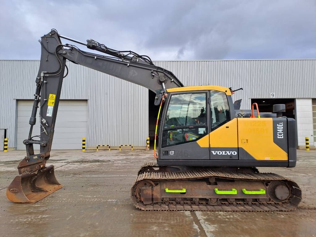 Kettenbagger typu Volvo EC140EL (2 pieces available), Gebrauchtmaschine v Stabroek (Obrázek 1)