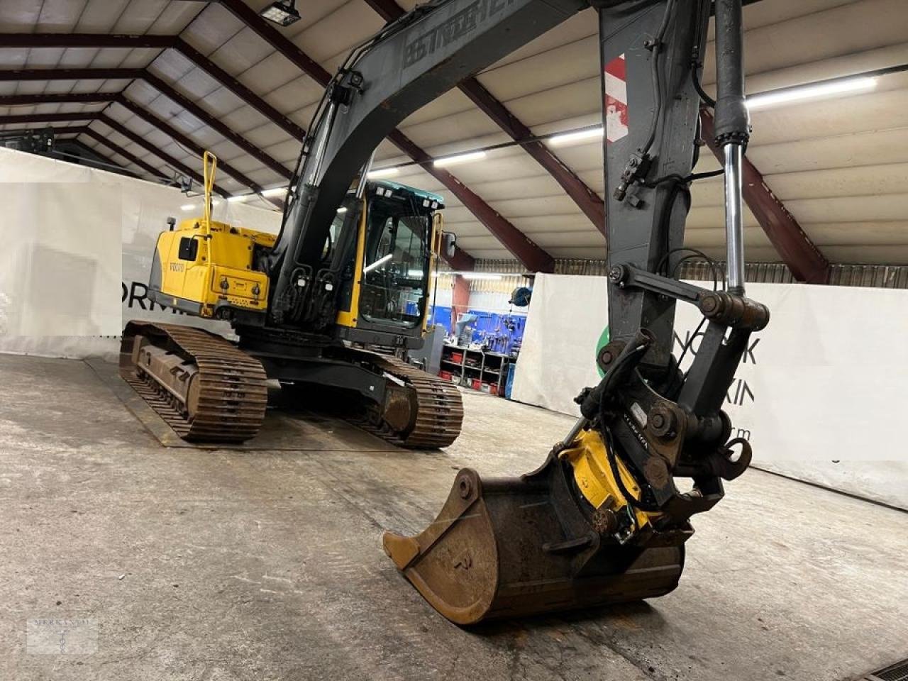 Kettenbagger des Typs Volvo EC180BLC, Gebrauchtmaschine in Pragsdorf (Bild 14)