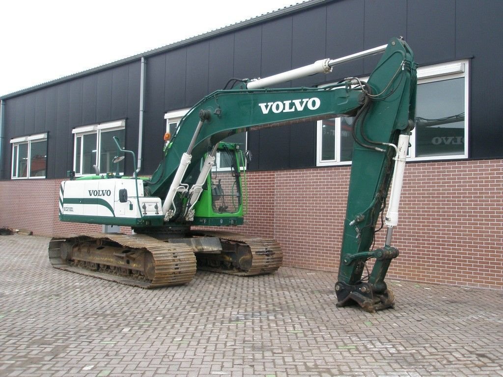 Kettenbagger от тип Volvo EC210CL, Gebrauchtmaschine в Barneveld (Снимка 3)