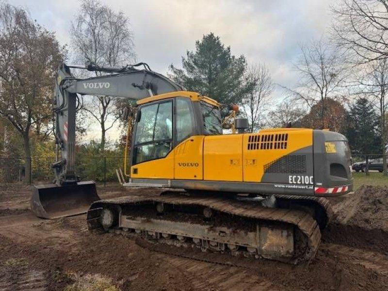 Kettenbagger Türe ait Volvo EC210CL, Gebrauchtmaschine içinde Antwerpen (resim 2)