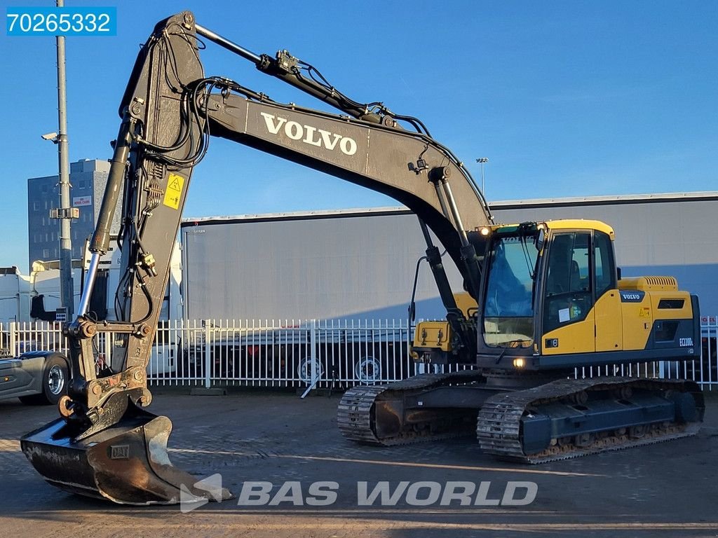 Kettenbagger Türe ait Volvo EC220 D L 9999 2 BUCKETS, Gebrauchtmaschine içinde Veghel (resim 3)