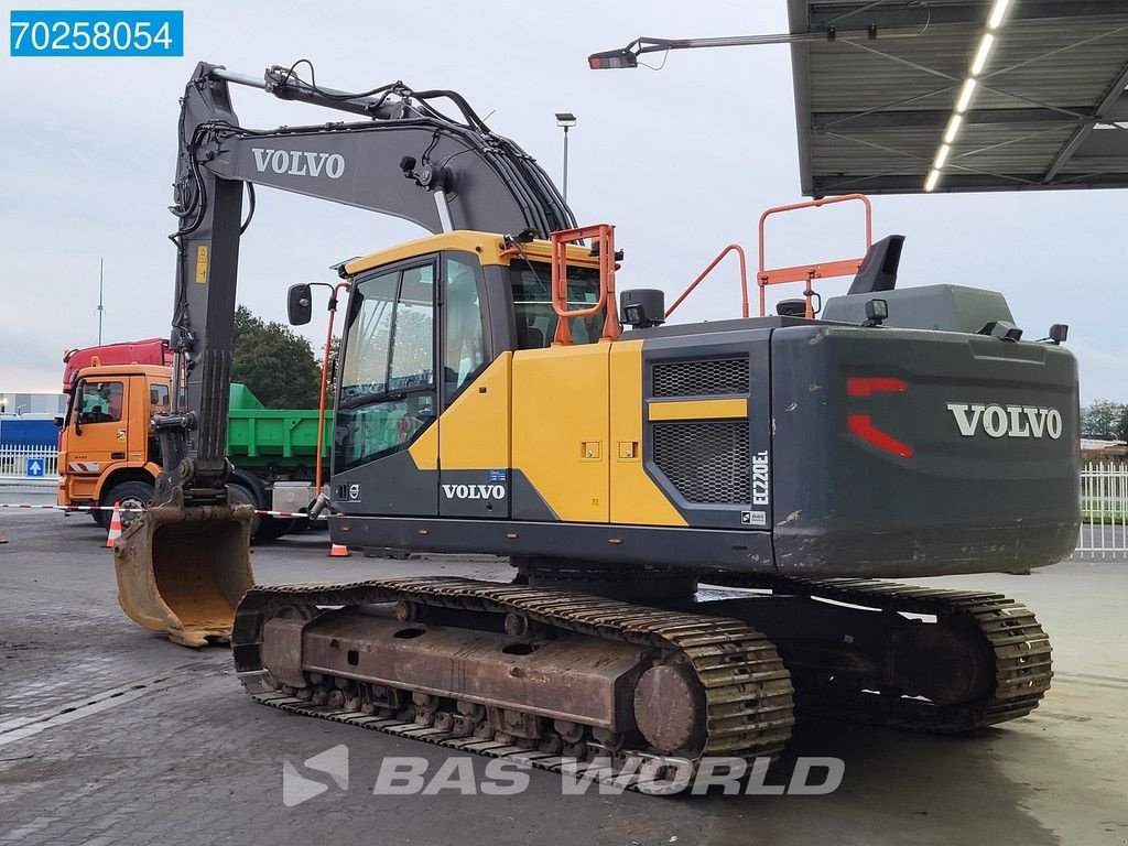 Kettenbagger des Typs Volvo EC220 E L EC220EL, Gebrauchtmaschine in Veghel (Bild 2)