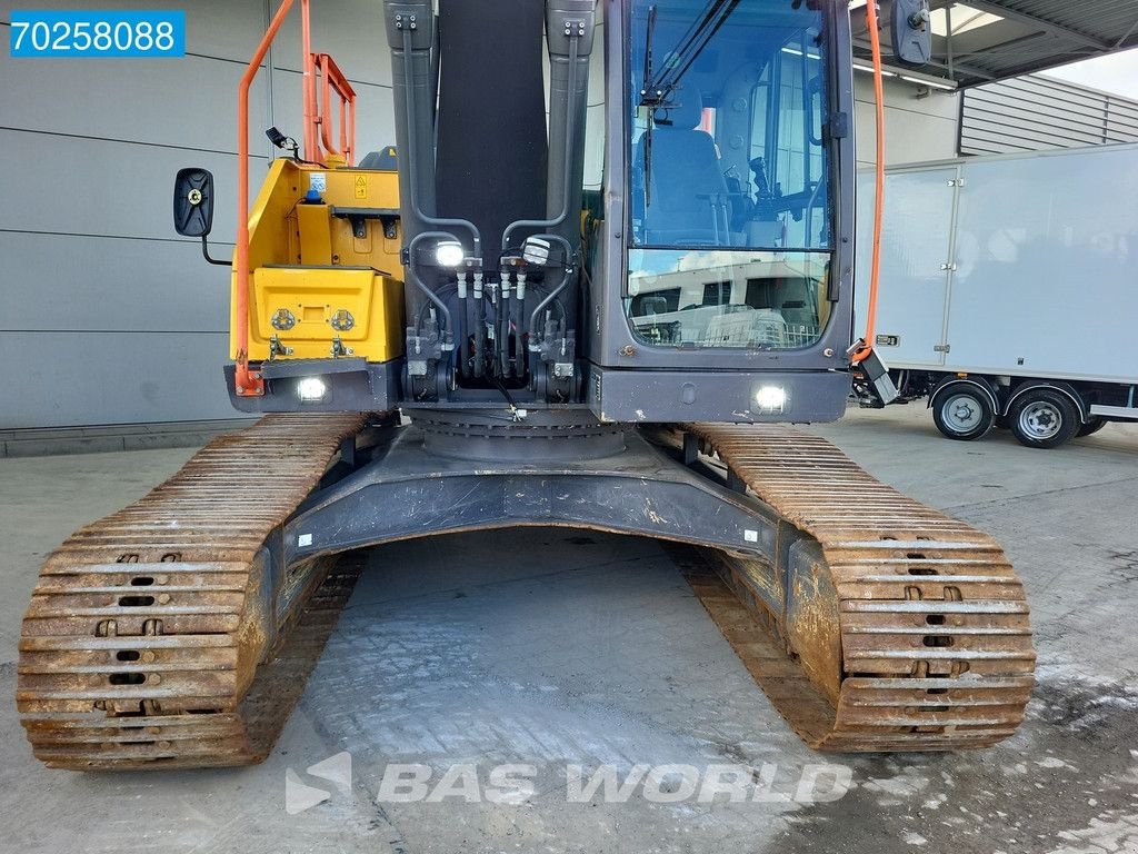 Kettenbagger du type Volvo EC220 E L EC220EL, Gebrauchtmaschine en Veghel (Photo 10)