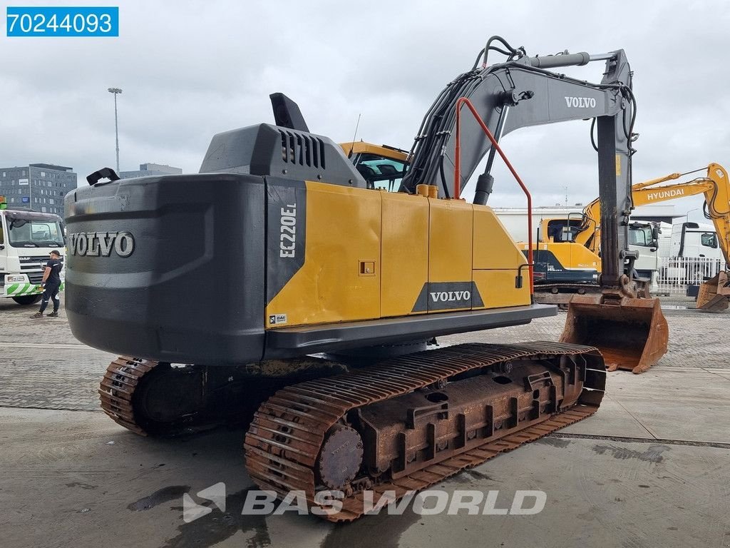 Kettenbagger des Typs Volvo EC220 E L, Gebrauchtmaschine in Veghel (Bild 7)