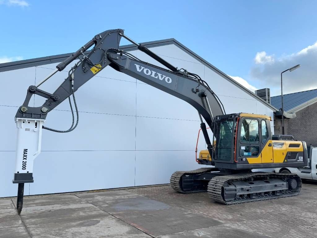 Kettenbagger typu Volvo EC220DB + Maxx 2000 Hammer - New / Unused / 2024, Gebrauchtmaschine w Veldhoven (Zdjęcie 2)