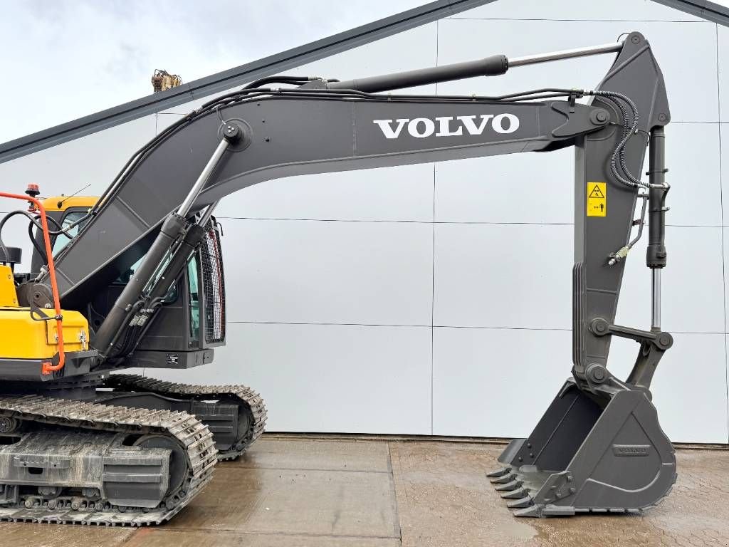 Kettenbagger van het type Volvo EC220DB - New / Unused / 2024 Model, Gebrauchtmaschine in Veldhoven (Foto 11)