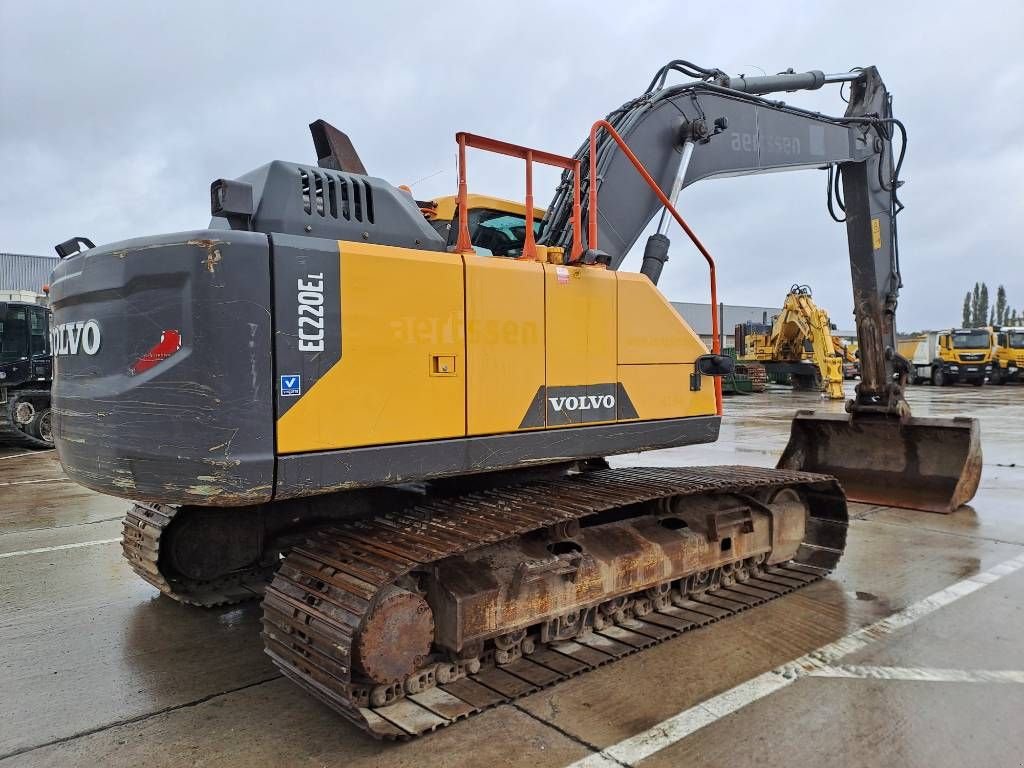 Kettenbagger of the type Volvo EC220EL, Gebrauchtmaschine in Stabroek (Picture 4)