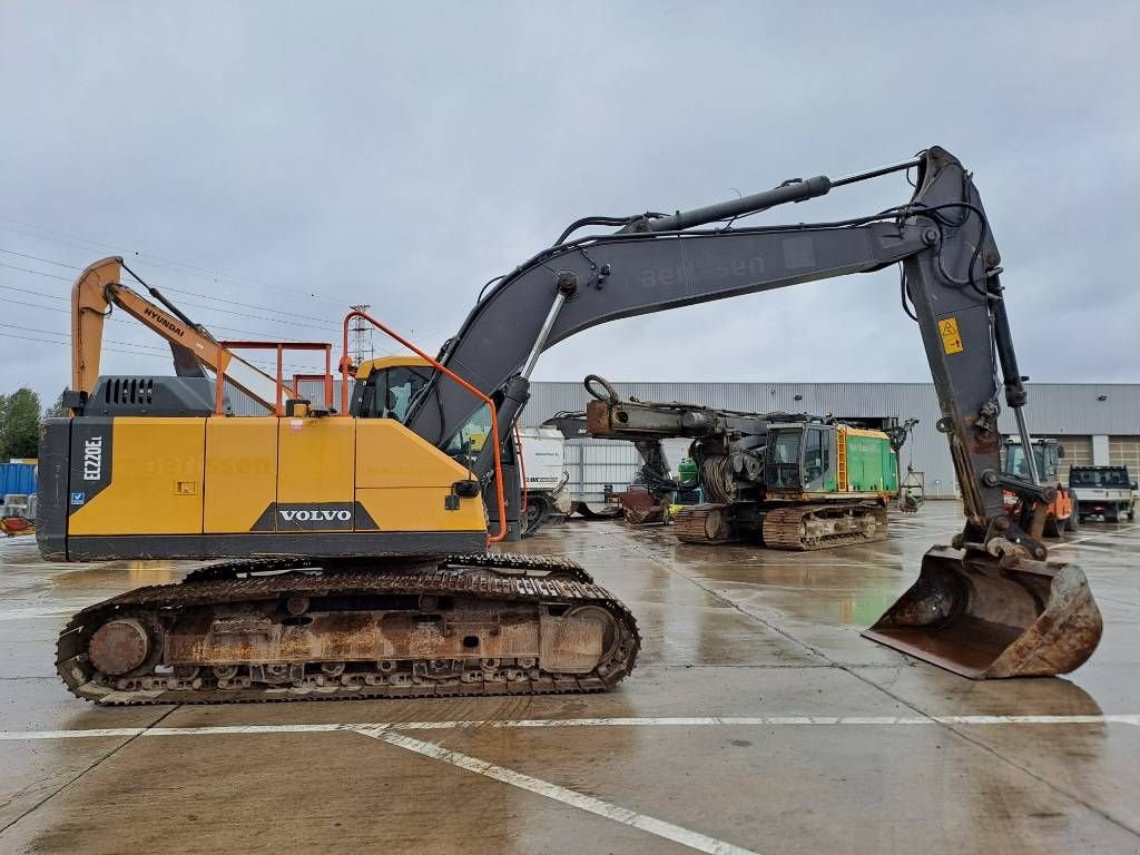 Kettenbagger des Typs Volvo EC220EL, Gebrauchtmaschine in Stabroek (Bild 5)