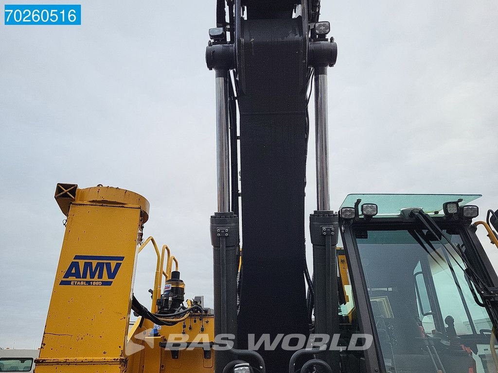 Kettenbagger от тип Volvo EC250 E L AMV DRILLING SYSTEM - REMOTE CONTROLED, Gebrauchtmaschine в Veghel (Снимка 9)