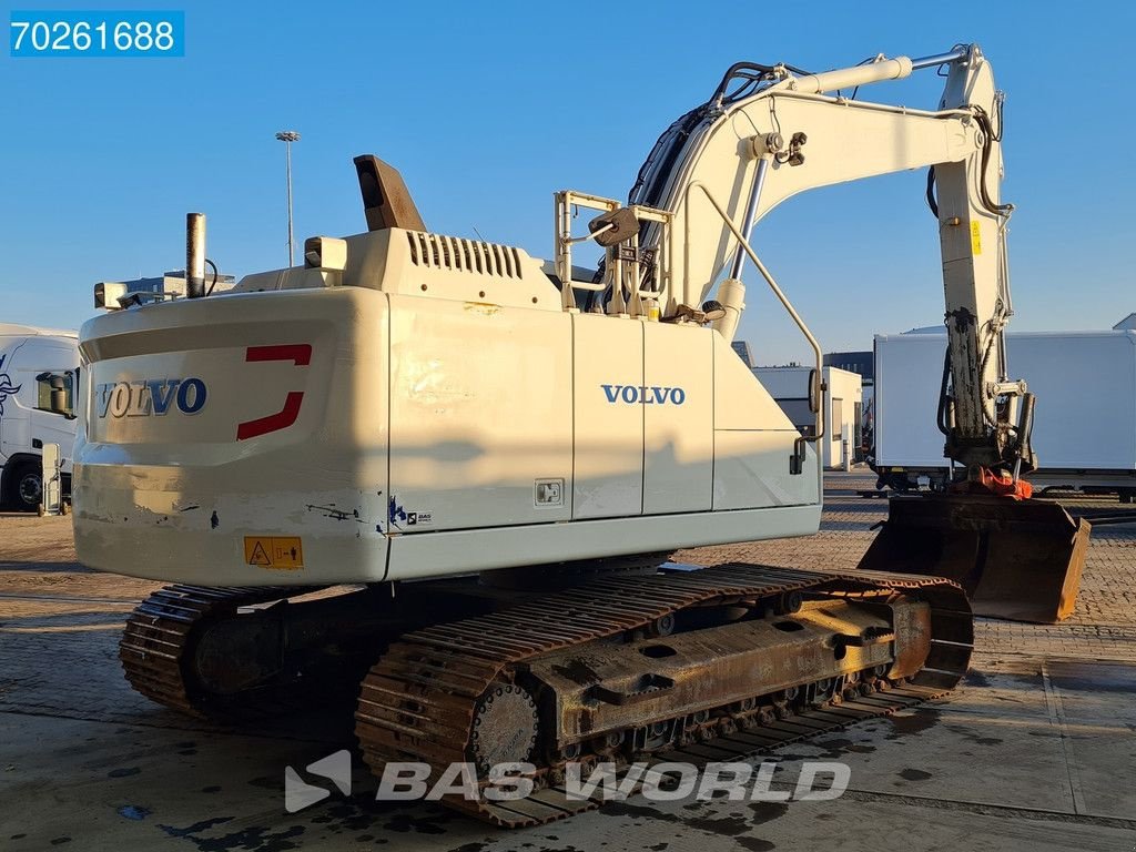 Kettenbagger van het type Volvo EC250 E L ROTO TILT - 2X BUCKETS, Gebrauchtmaschine in Veghel (Foto 10)