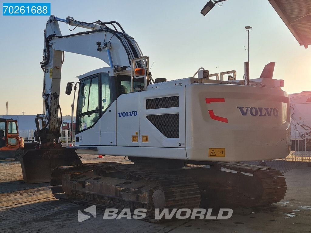 Kettenbagger van het type Volvo EC250 E L ROTO TILT - 2X BUCKETS, Gebrauchtmaschine in Veghel (Foto 2)