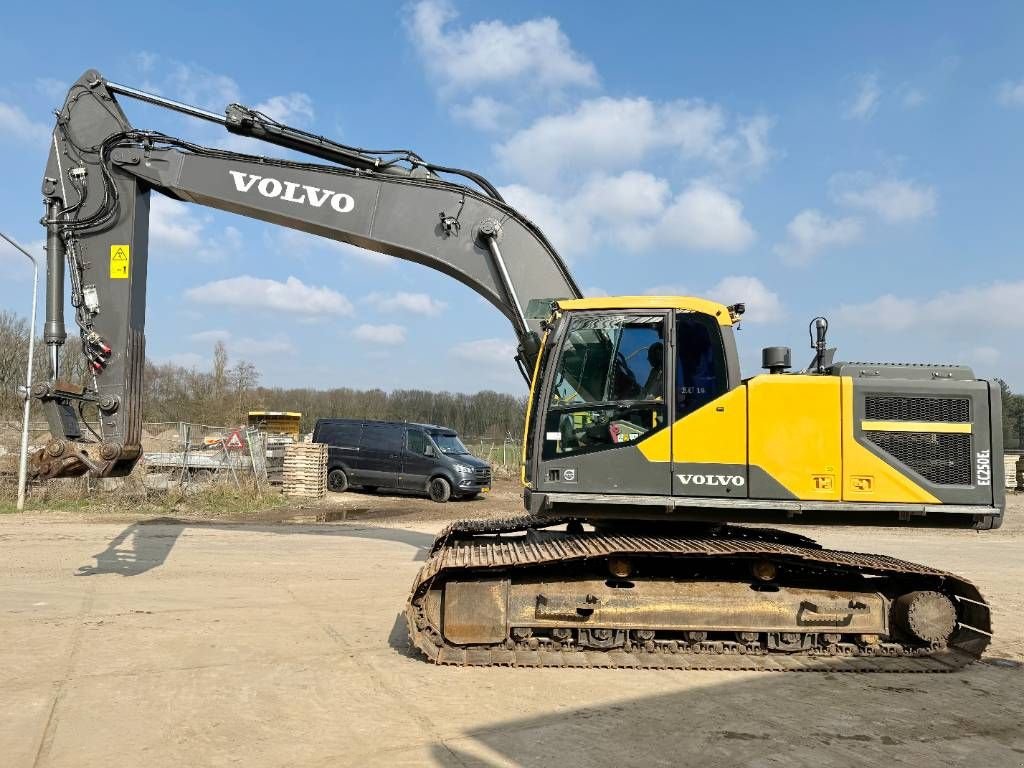 Kettenbagger van het type Volvo EC250EL Excellent Working Condition / CE, Gebrauchtmaschine in Veldhoven (Foto 1)