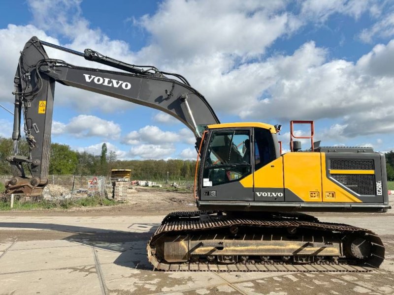 Kettenbagger van het type Volvo EC250EL - Hamer Lines / Quick Coupler, Gebrauchtmaschine in Veldhoven