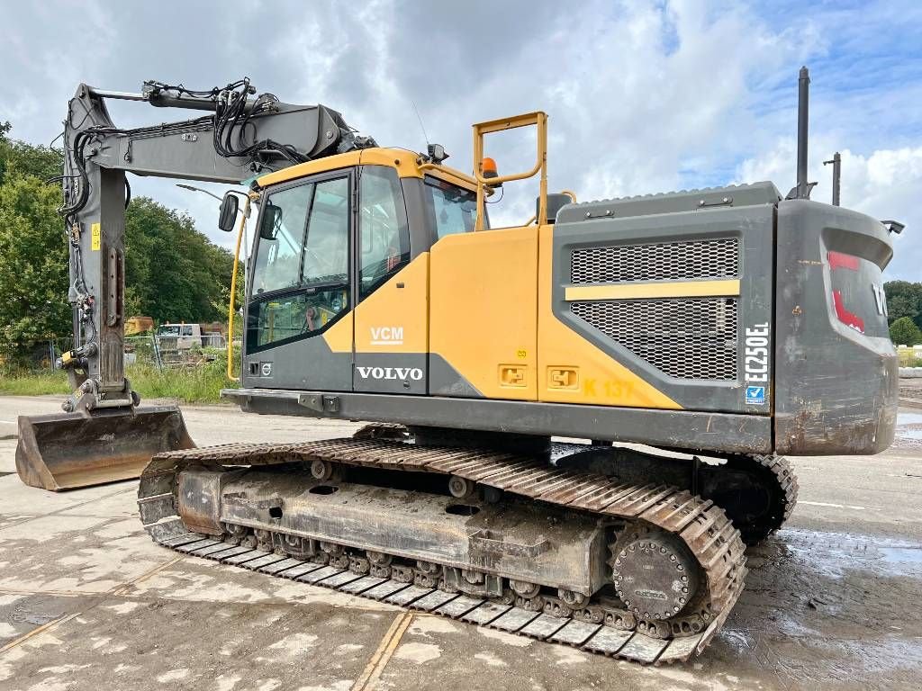 Kettenbagger des Typs Volvo EC250EL - Triple Boom / CE Certified, Gebrauchtmaschine in Veldhoven (Bild 3)