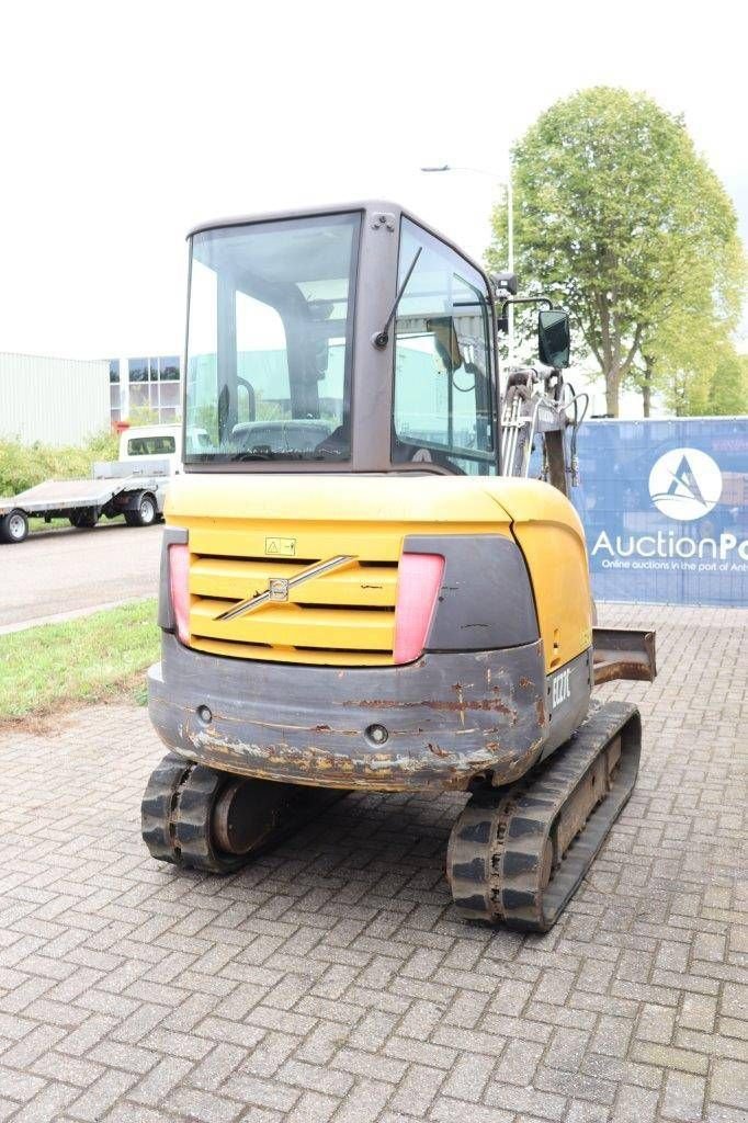 Kettenbagger del tipo Volvo EC27C, Gebrauchtmaschine en Antwerpen (Imagen 7)