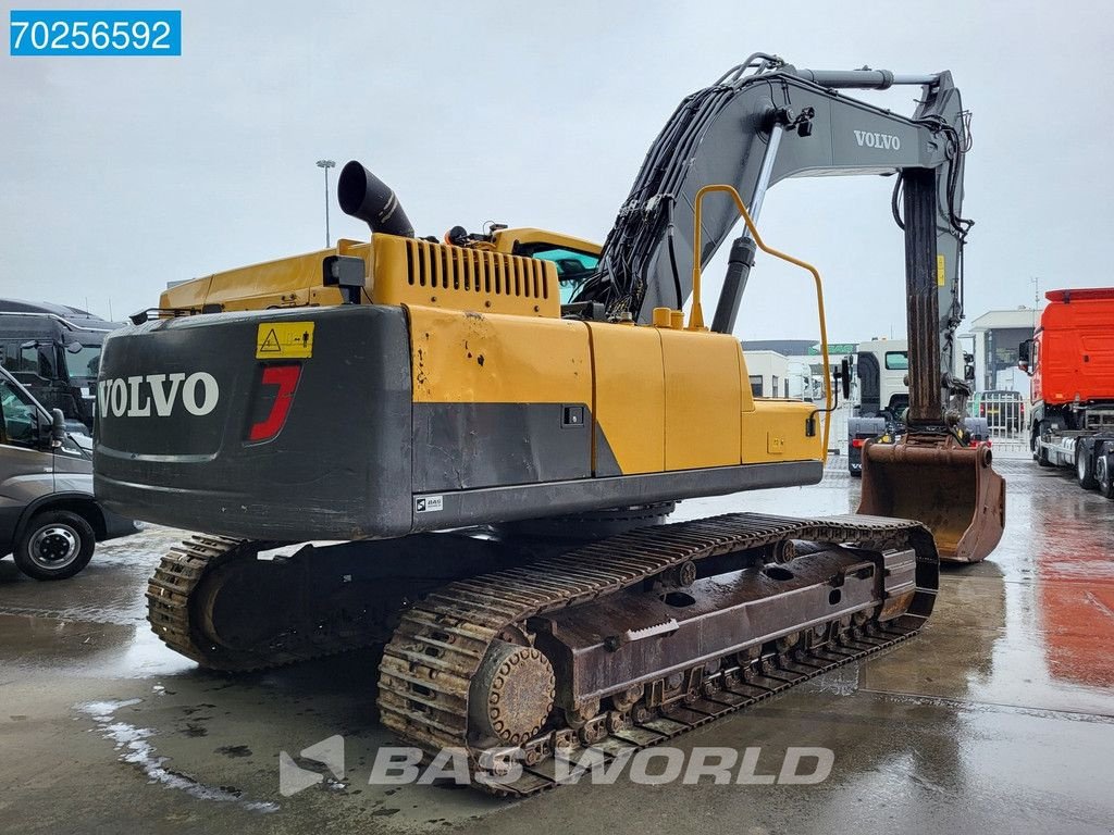 Kettenbagger van het type Volvo EC300 D L EC300DL, Gebrauchtmaschine in Veghel (Foto 9)