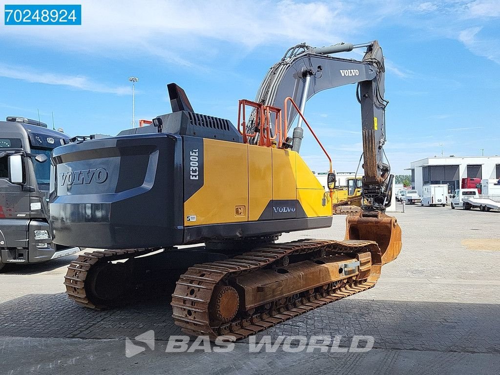 Kettenbagger van het type Volvo EC300 E L, Gebrauchtmaschine in Veghel (Foto 5)