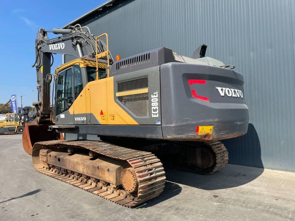 Kettenbagger van het type Volvo EC380EL, Gebrauchtmaschine in Venlo (Foto 2)