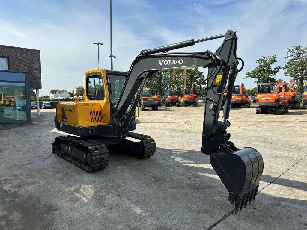 Kettenbagger typu Volvo EC55B, Gebrauchtmaschine v Antwerpen (Obrázek 3)