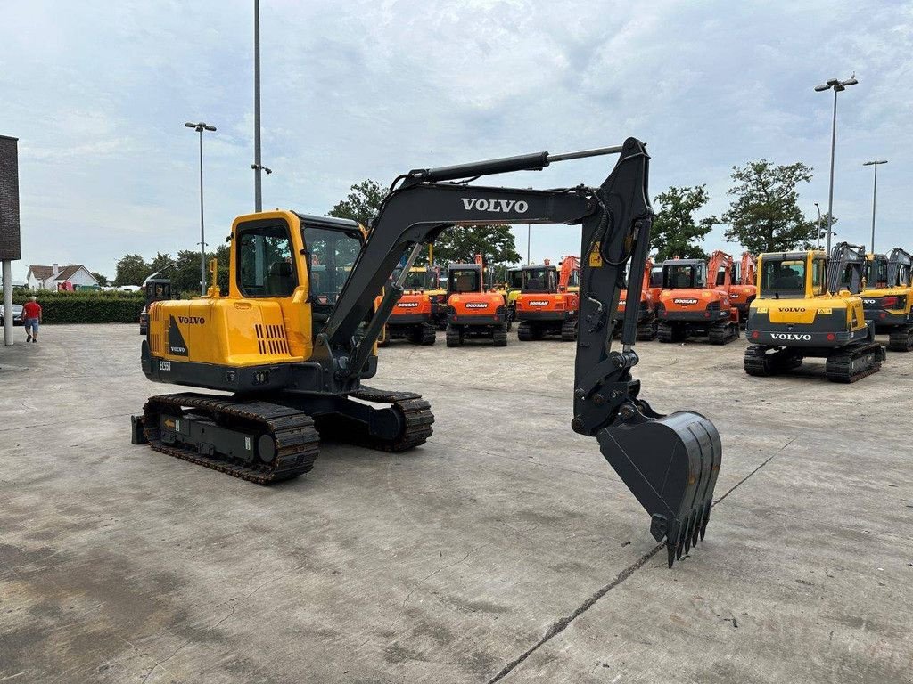 Kettenbagger van het type Volvo EC55B, Gebrauchtmaschine in Antwerpen (Foto 3)