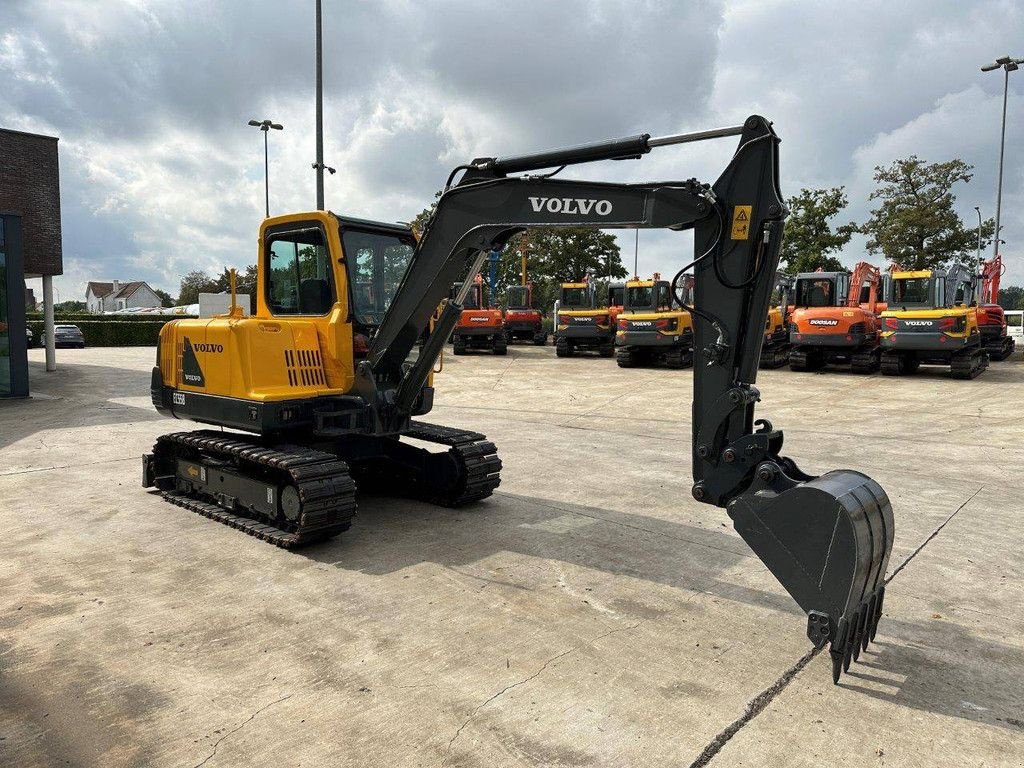 Kettenbagger des Typs Volvo EC55B, Gebrauchtmaschine in Antwerpen (Bild 3)