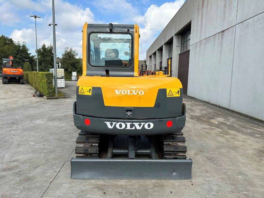 Kettenbagger del tipo Volvo EC55B, Gebrauchtmaschine en Antwerpen (Imagen 7)