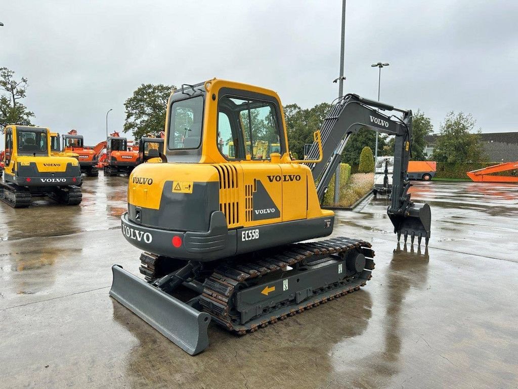 Kettenbagger des Typs Volvo EC55B, Gebrauchtmaschine in Antwerpen (Bild 4)